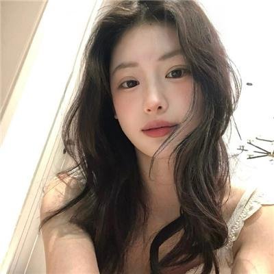 亚曼达厌世系